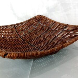 საპურე მაგიდის ნაქსოვი 